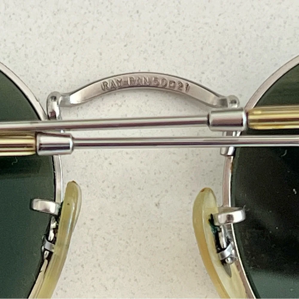 Ray-Ban Round Flash Lens Sunglasses in fair condition - Picture 6 of 8